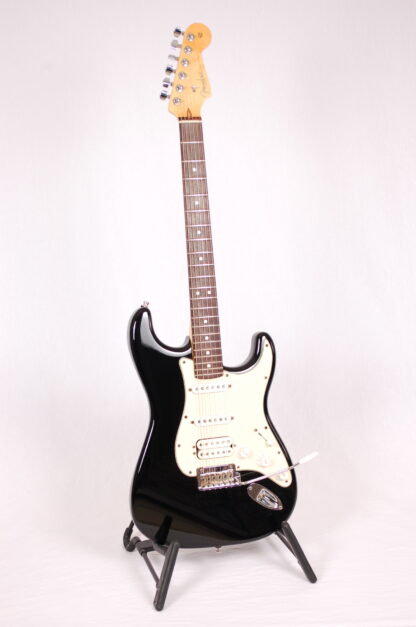 Fender US Strat Standard HSS Black m. case (brugt 2008) - Image 3