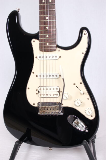 Fender US Strat Standard HSS Black m. case (brugt 2008) - Image 6